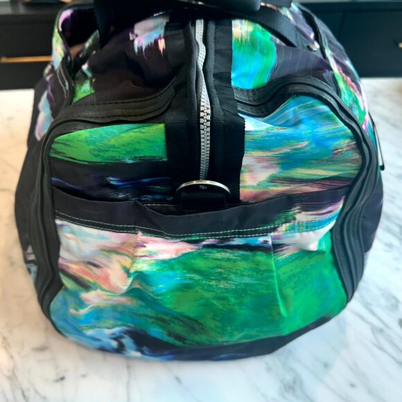 Lululemon Duffle Bag - Picture 9 of 16